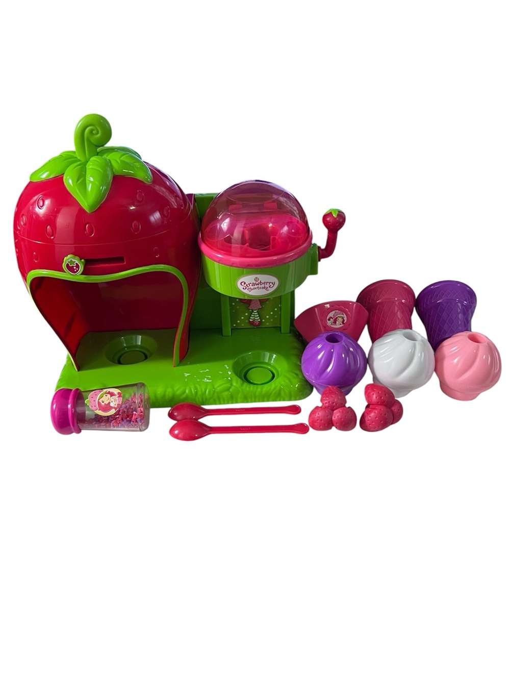 2013 Strawberry Shortcake Fresh & Fruity Ice Cream Maker Playset